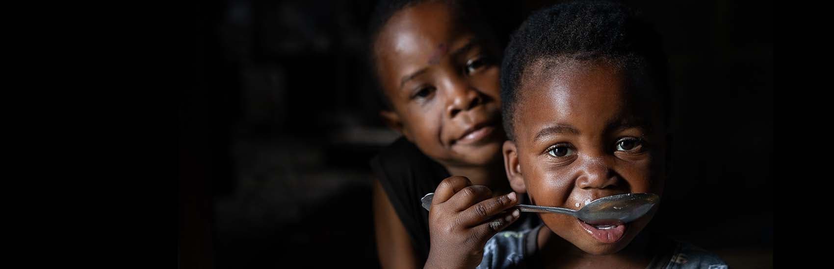 child-health-zimbabwe-CH11002205-hero