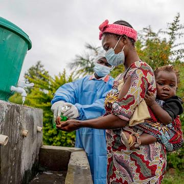 ebola-outbreak-prevention-health-center-drc-ch11590933-sq ebola-outbreak-prevention-health-center-drc-ch11590933-sq