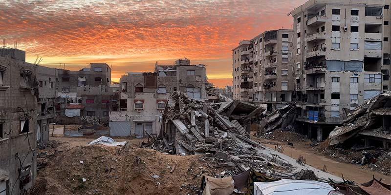 gaza-crisis-sunset-over-rubble-ch11540462-rec