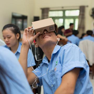 Children in Vietnam get a glimpse at technological innovation. Photo credit: Accenture/Save the Children 2018. Children in Vietnam get a glimpse at technological innovation. Photo credit: Accenture/Save the Children 2018.