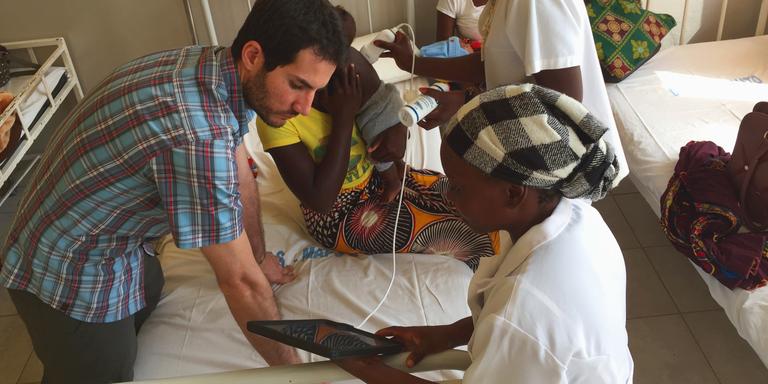 Training on LUS collecti on and interpretation. Photo Credit: Save the Children 2017. Training on LUS collecti on and interpretation. Photo Credit: Save the Children 2017.