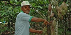 Cocoa Life is an integrated approach that addresses five focus areas that are key to ensuring the success and viability of cocoa-farming communities – Farming, Community, Livelihoods, Youth and Environment. The Cocoa Life program also conducts advocacy and mobilizes local government engagement and support. Photo Credit: Mondelez