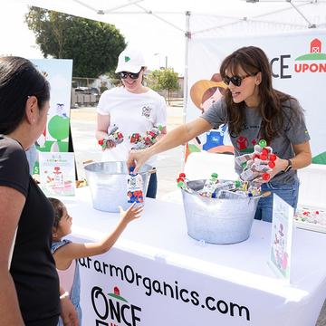 Once Upon a Farm and Save the Children are focused on nourishing our nation’s children. Once Upon a Farm and Save the Children are focused on nourishing our nation’s children.