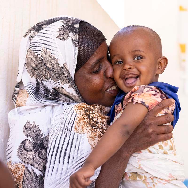 somalia-treatment-for-malnutrition-ch1130305-sq